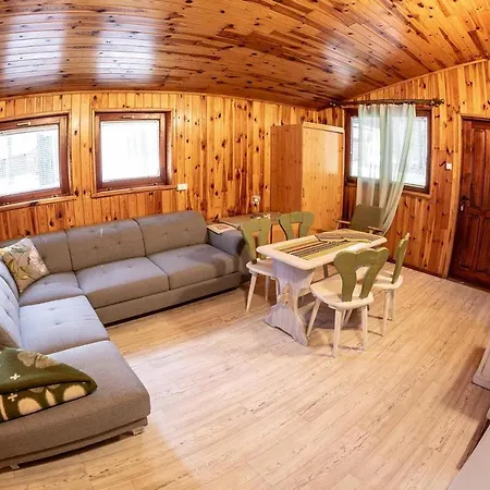 Holiday park Aura Grotniki *
